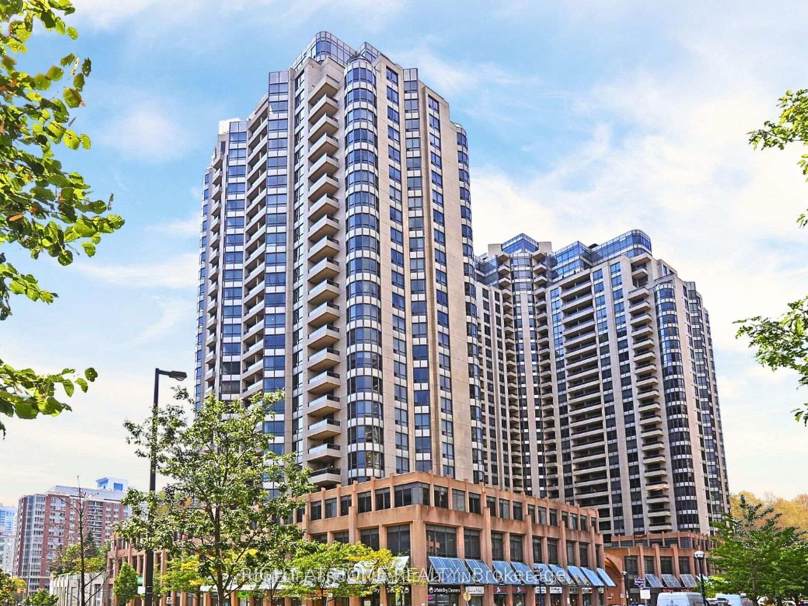 Property Photo:  15 Northtown Way 521  ON M2N 7A2 