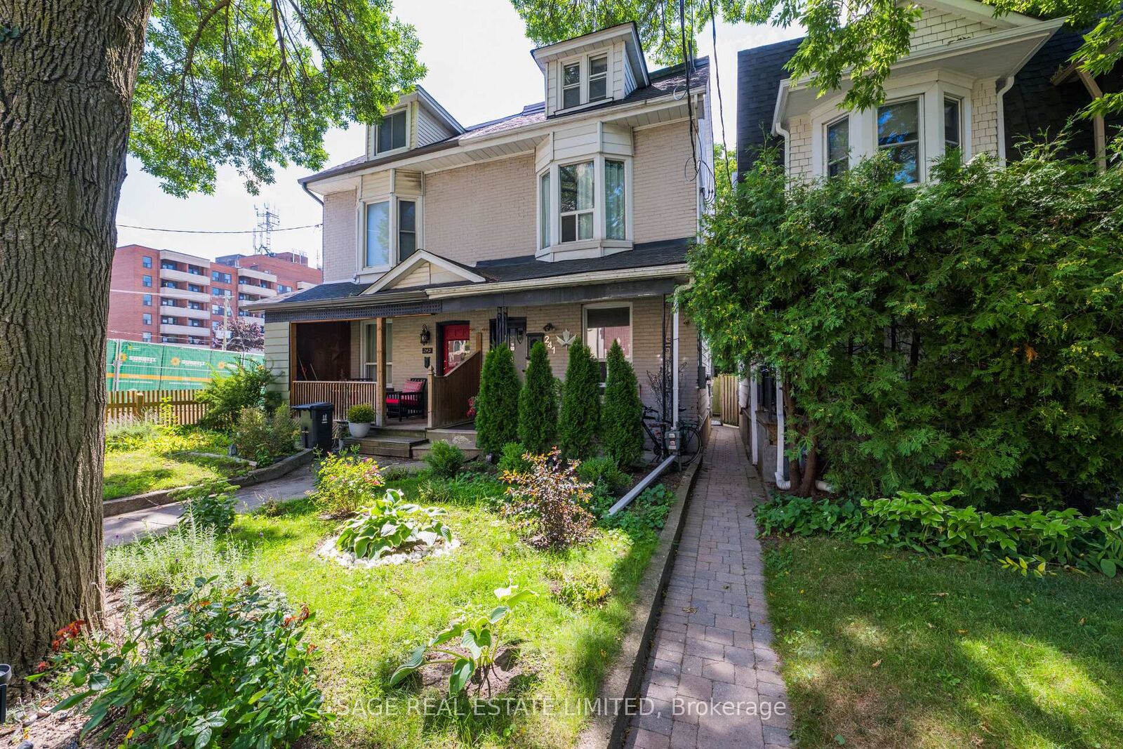 Property Photo: 241 Langley Avenue ON M4K 1C1