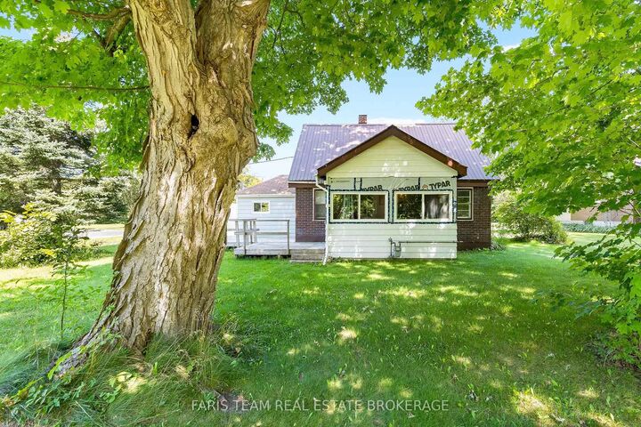Property Photo: 29 Marsh Lane ON L0K 2E1