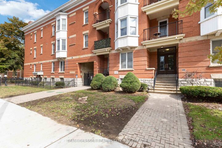 Property Photo:  440 Wellington Street 303  ON N6A 3P2 