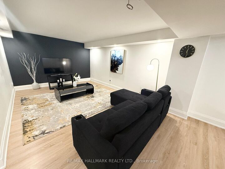 Property Photo:  7 Charing Crescent Basement  ON L4G 6P4 