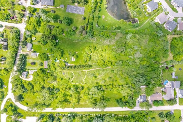 174 Victoria Street — photo 1