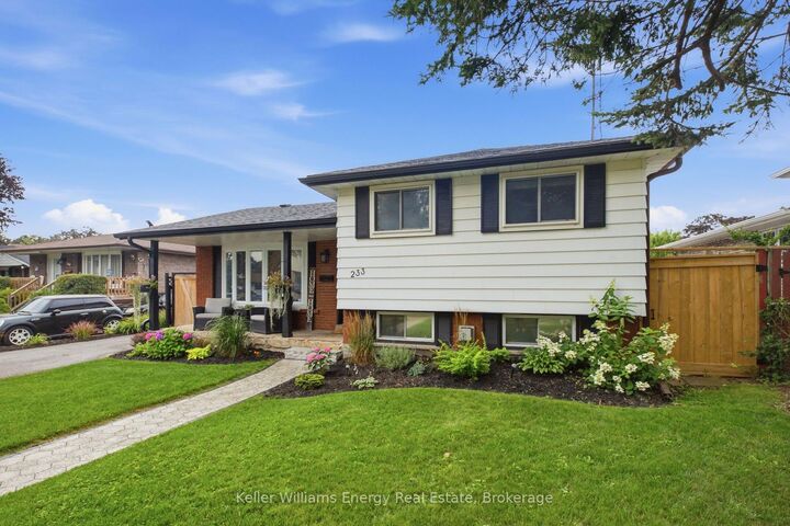 Property Photo:  233 Phillip Murray Avenue  ON L1J 1G8 