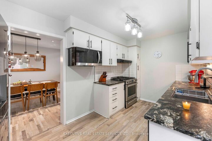Property Photo:  21 Garden Avenue  ON L6X 1M4 