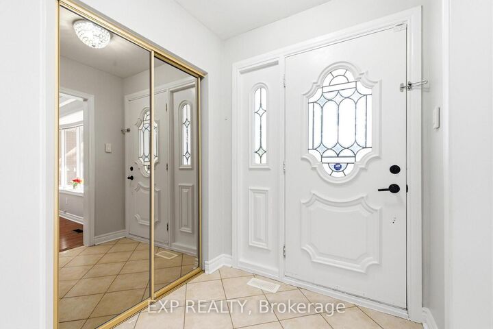 Property Photo:  3671 Holden Crescent  ON L5A 2V9 