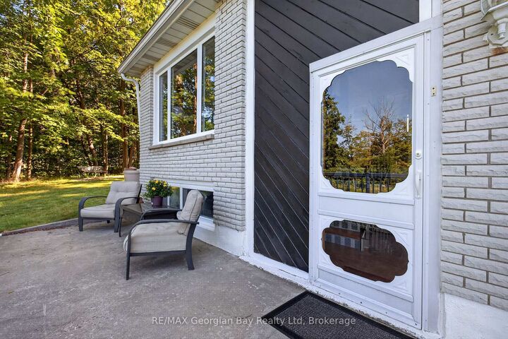 Property Photo:  329 Church Street  ON L9M 1G5 