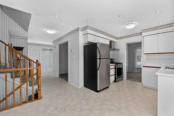 Property Photo: 7725 Swan Street ON L2H 2P7
