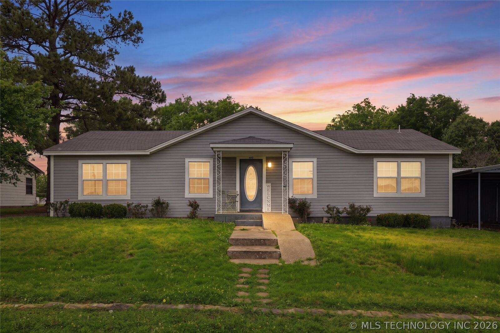Property Photo:  906 1st Street  OK 74561 