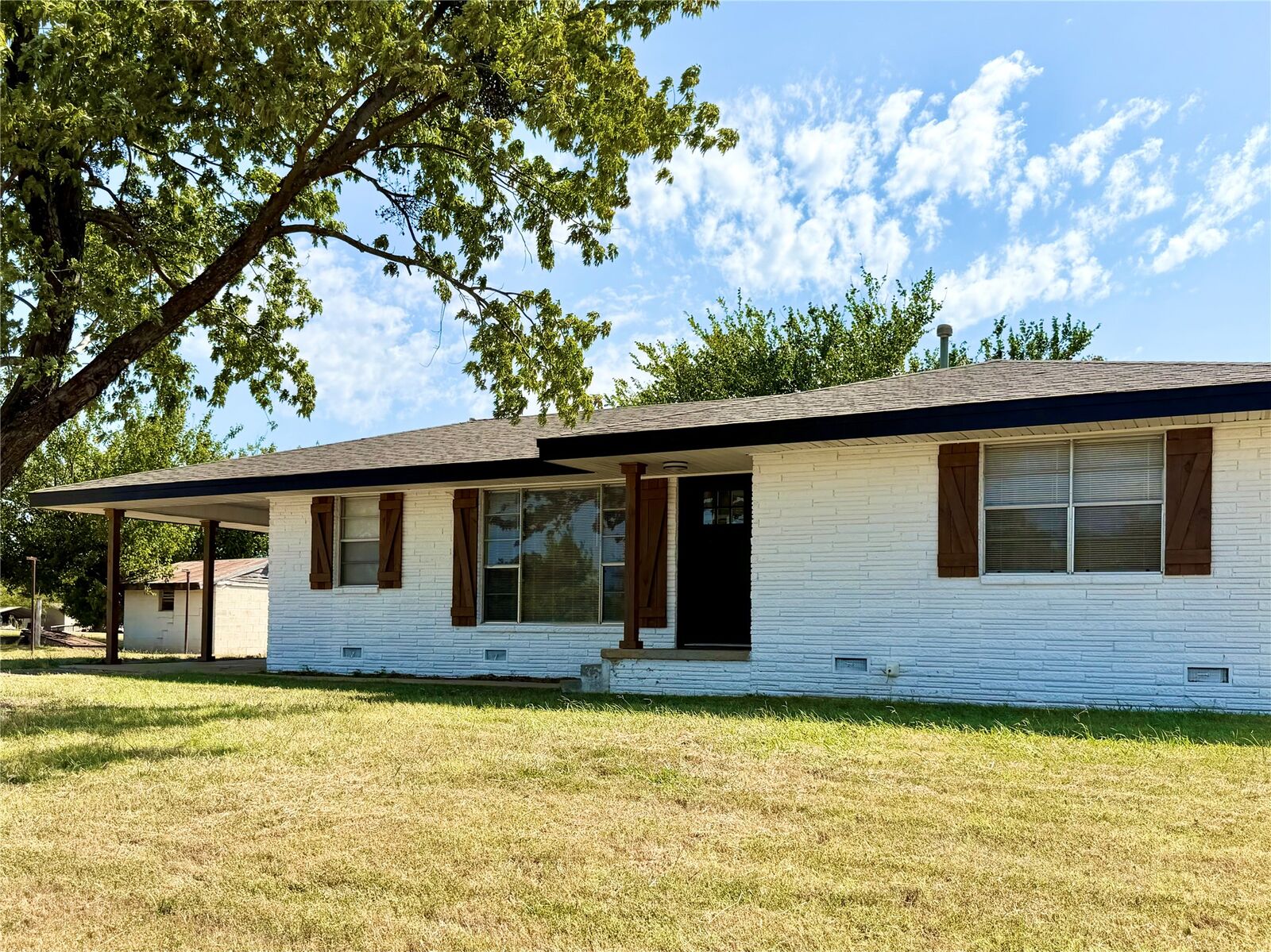 Property Photo:  810048 S Main Street  OK 74824 