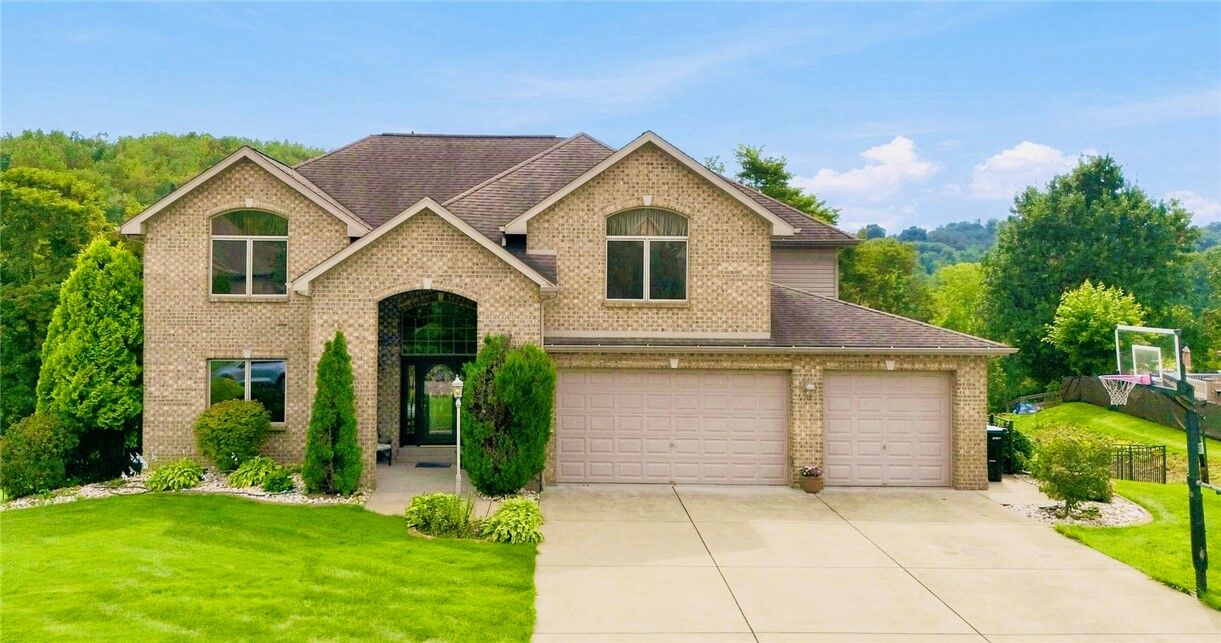 Property Photo:  760 Westminster Dr  PA 15642 