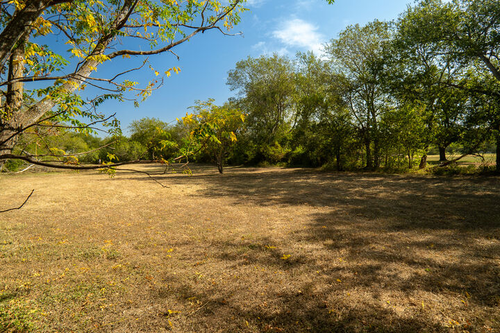 Property Photo:  904 Linden Street  TX 78602 