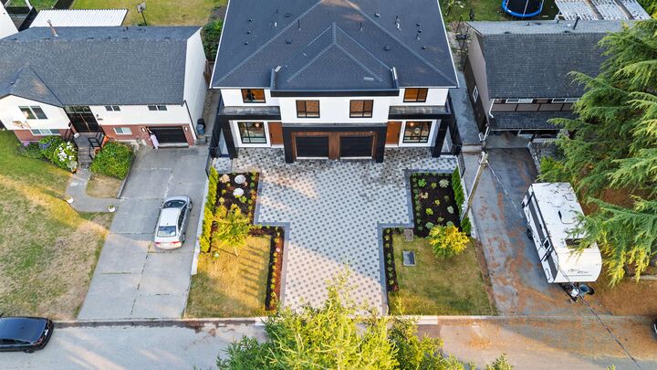 Property Photo: 11914 78B Avenue BC V4C 1S1