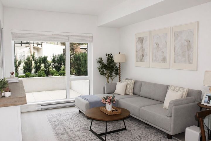 1100 Clarke Road 208 — photo 1