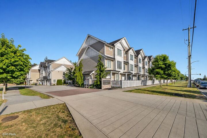Property Photo:  7056 192 Street 6  BC V4N 6S6 