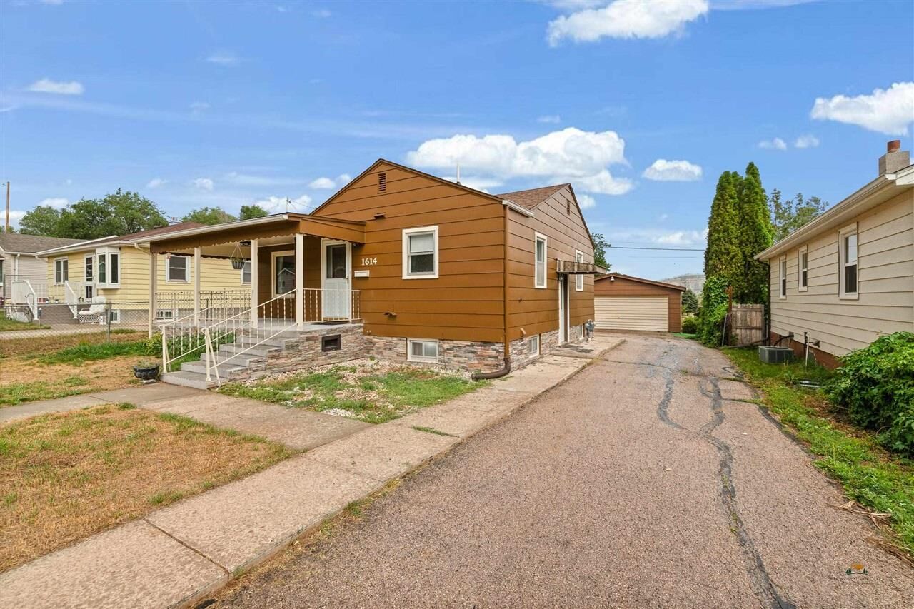 Property Photo:  1614 Boulder  SD 57702 