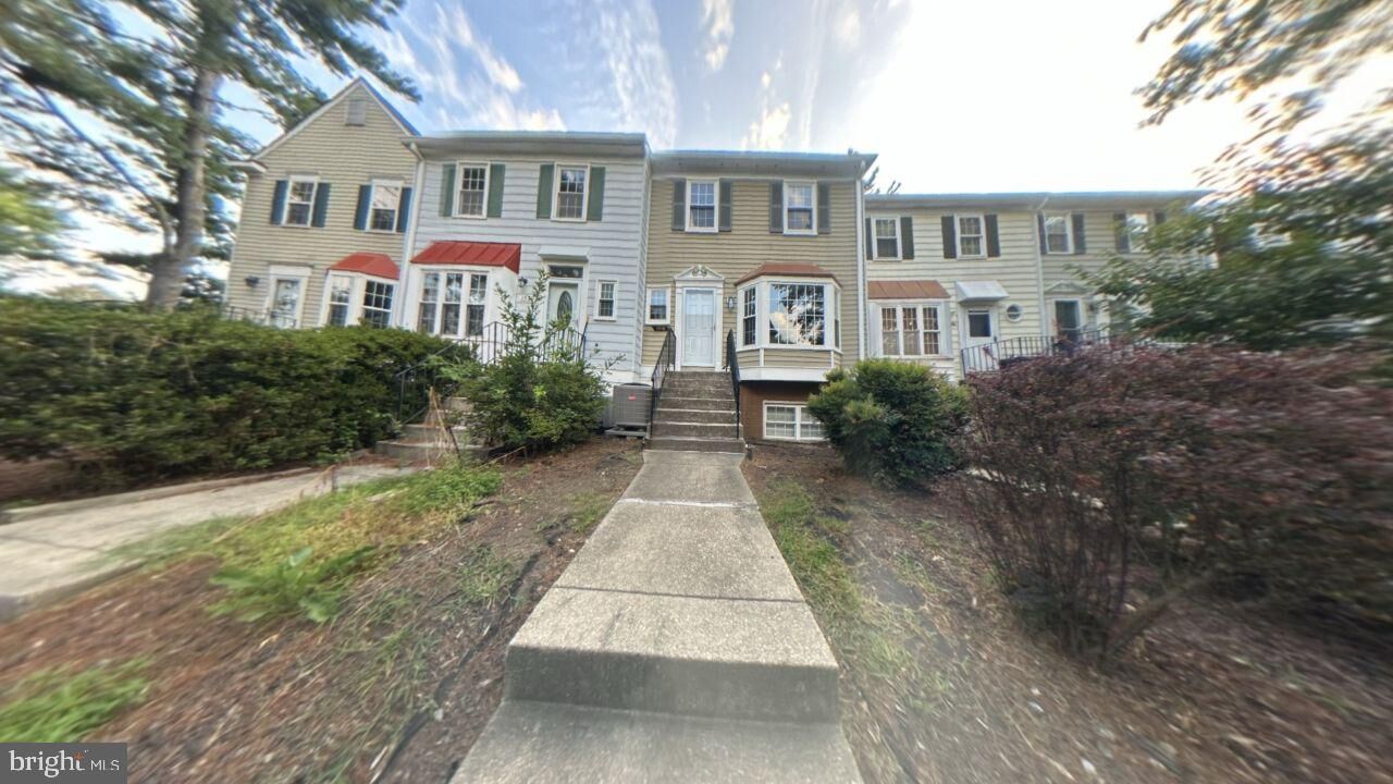 Property Photo: 1516 Marlborough Court MD 21114