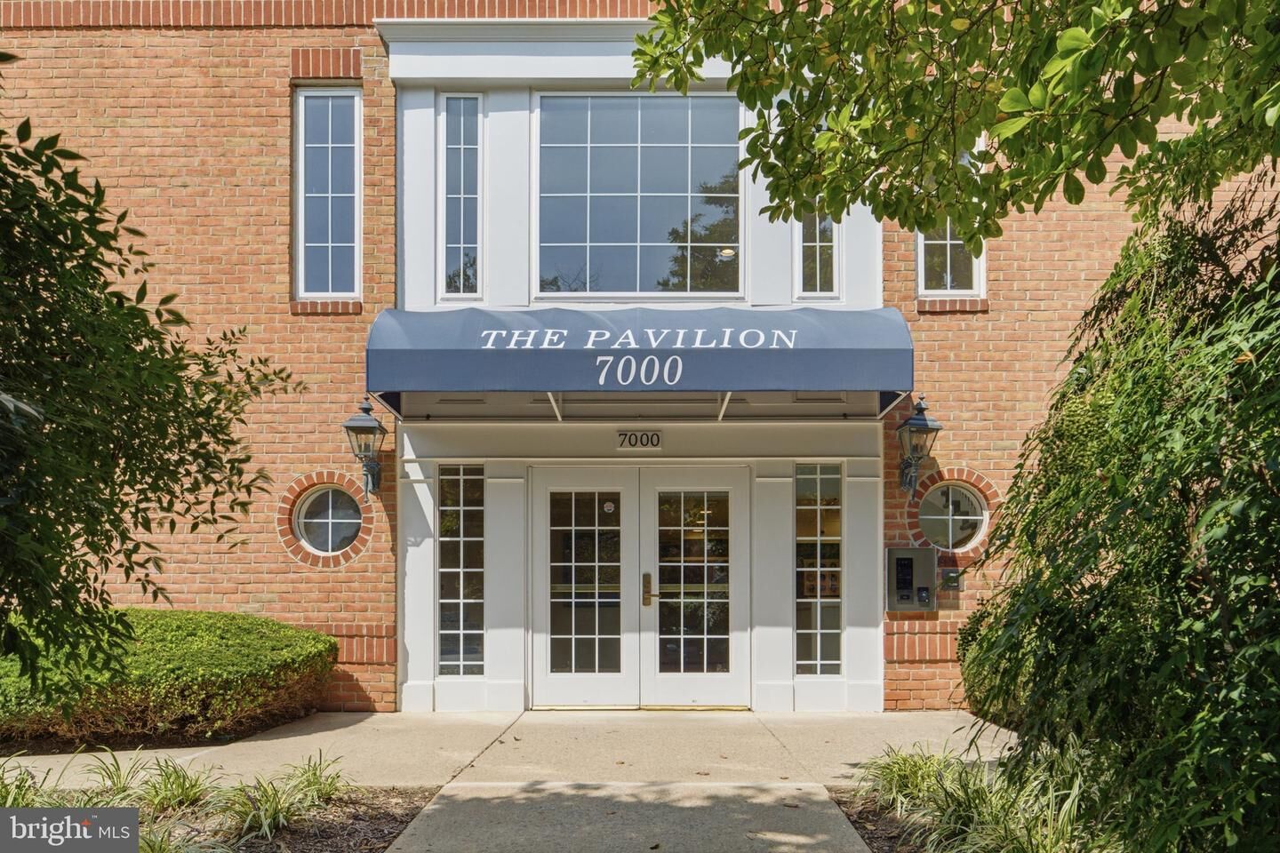 Property Photo:  7000 Falls Reach Drive 407  VA 22043 