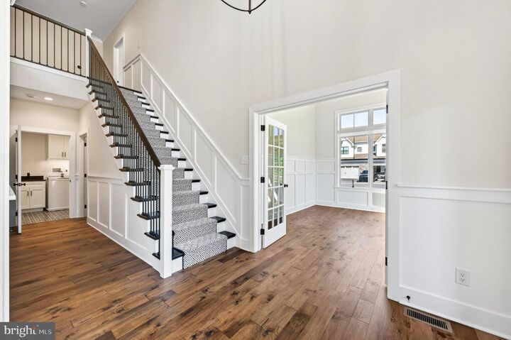 Property Photo:  5 Sawmill Court  PA 19382 