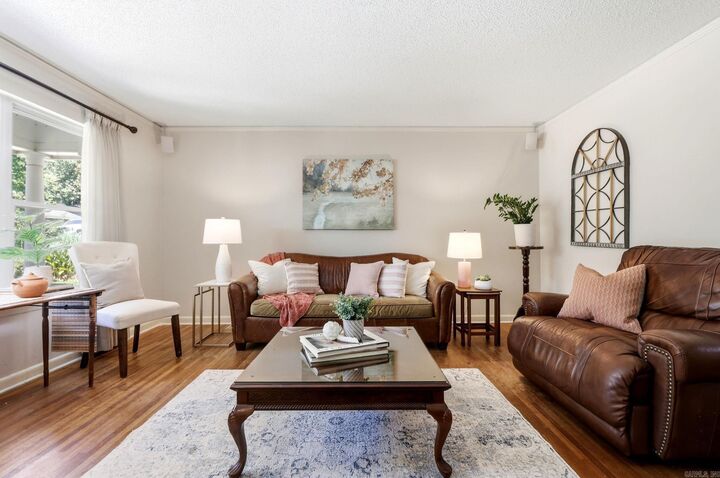 Property Photo:  6 Lorna Drive  AR 72205 