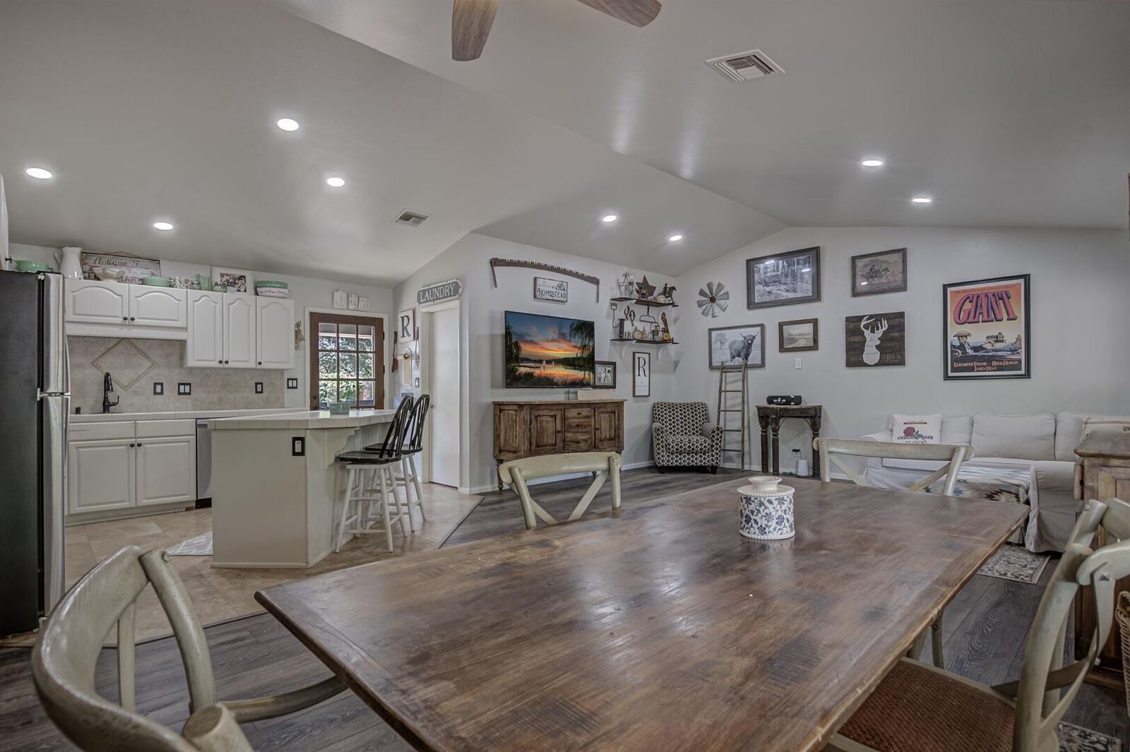 Property Photo: 1426 N Beaver Flat Circle AZ 85541