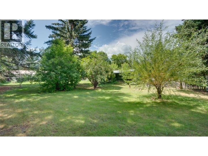 Property Photo: 686 Powell Road BC V0E 2G7