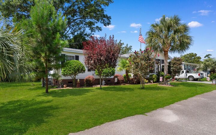 Property Photo:  1649 Perry Circle  SC 29577 