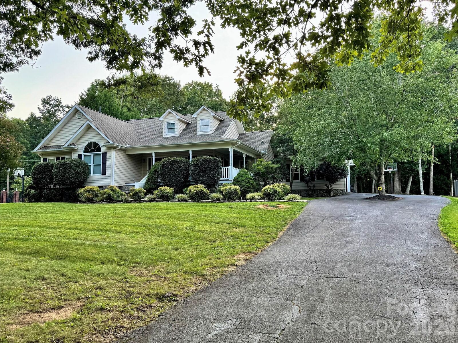 Property Photo:  107 Shawnee Trail  NC 28650 