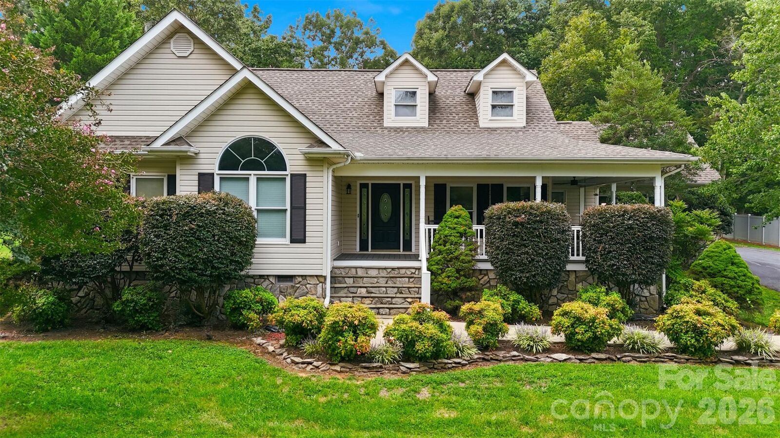 Property Photo:  107 Shawnee Trail  NC 28650 