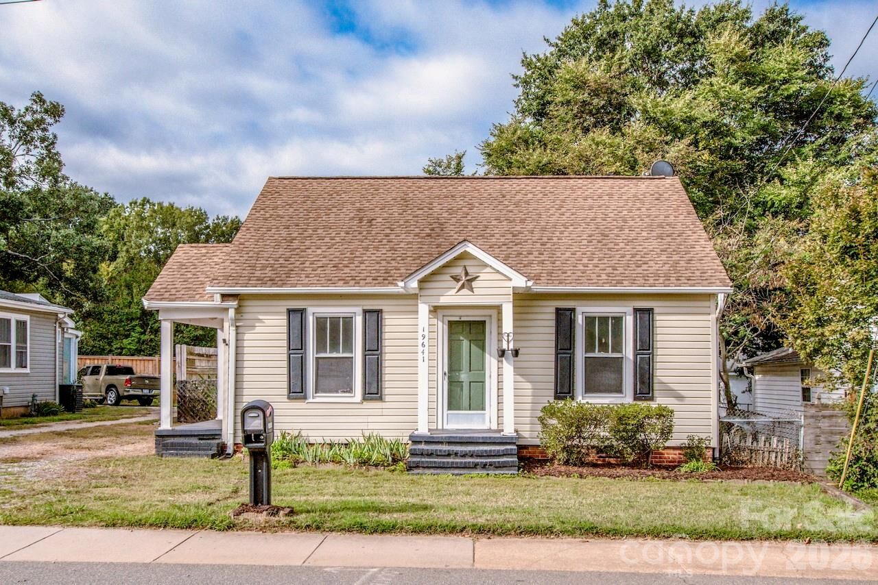 Property Photo: 19641 S Main Street NC 28031