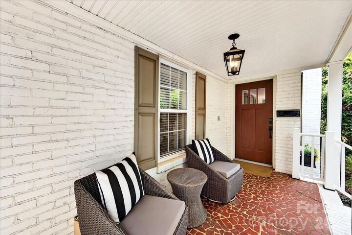 Property Photo:  1717 Nassau Boulevard  NC 28205 