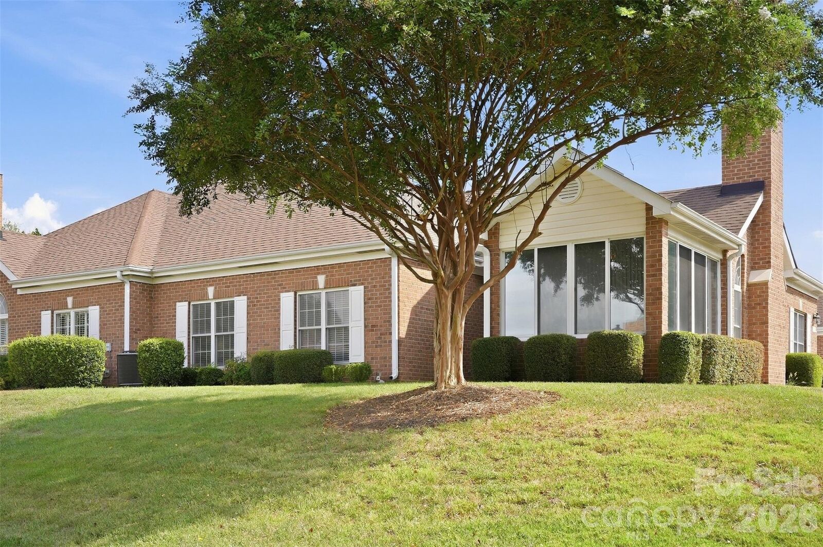 Property Photo:  9920 Park Willow Drive  NC 28210 