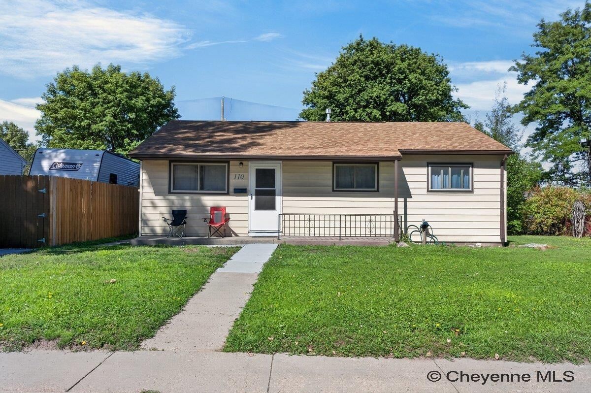 Property Photo: 110 Ahrens Ave WY 82007
