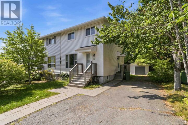 Property Photo: 32 Lynnville Drive NS B4C 2H8