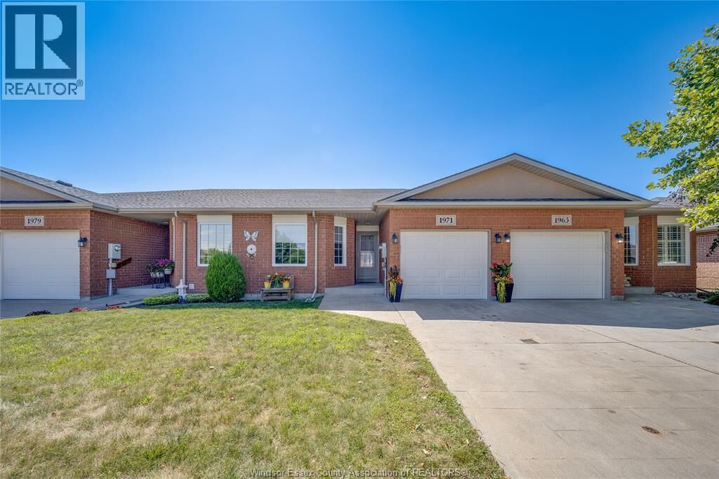 Property Photo:  1971 Luxury Avenue  ON N8P 1W9 