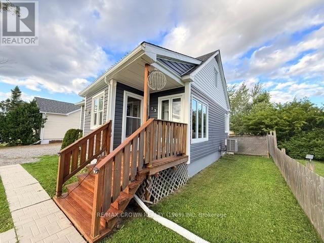 Property Photo: 13 Oak Street ON P5N 2A1
