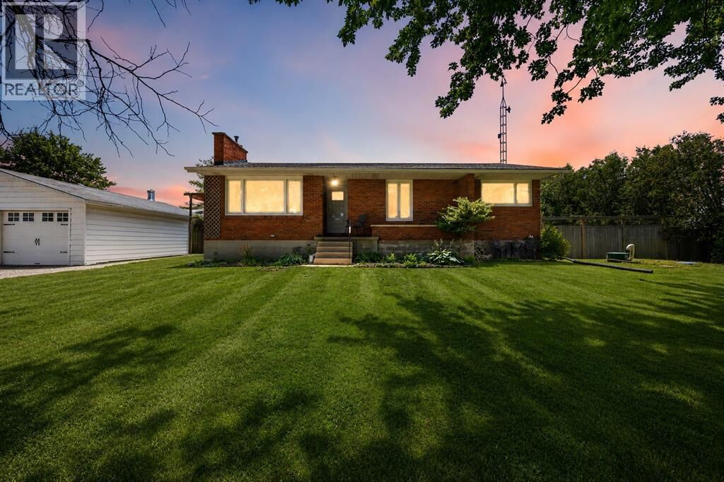 Property Photo:  1933 Plank Road  ON N7T 7H5 