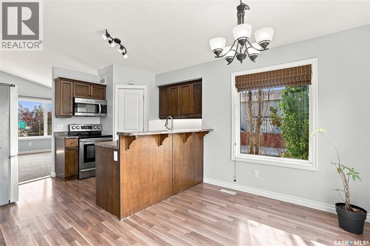 Property Photo: 318 Lucyk Crescent SK S7W 0E8