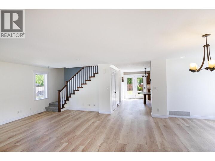 Property Photo: 3561 Cottonwood Crescent BC V8G 5C4