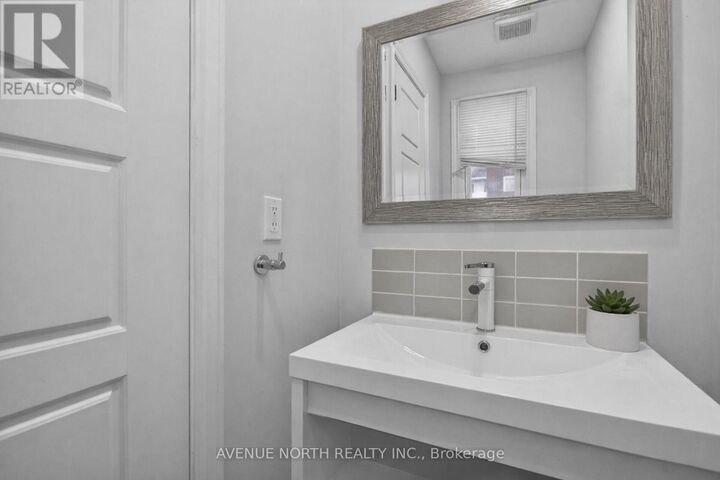 Property Photo: 419 Armonia Private 40 ON K1K 3Y2