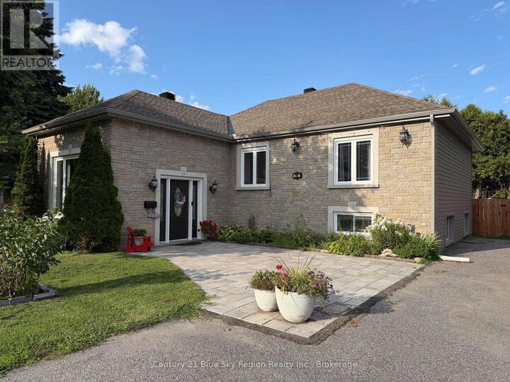 Property Photo: 116 Campbell Avenue ON P1A 1V9