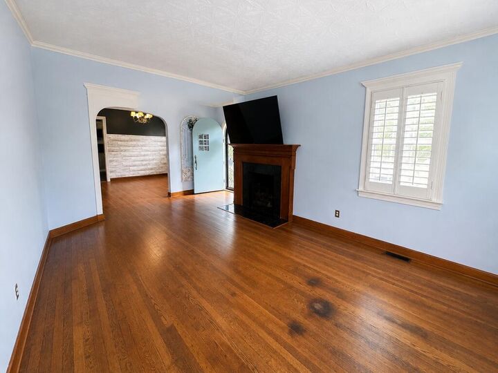 Property Photo:  725 Court Street  KY 41240 