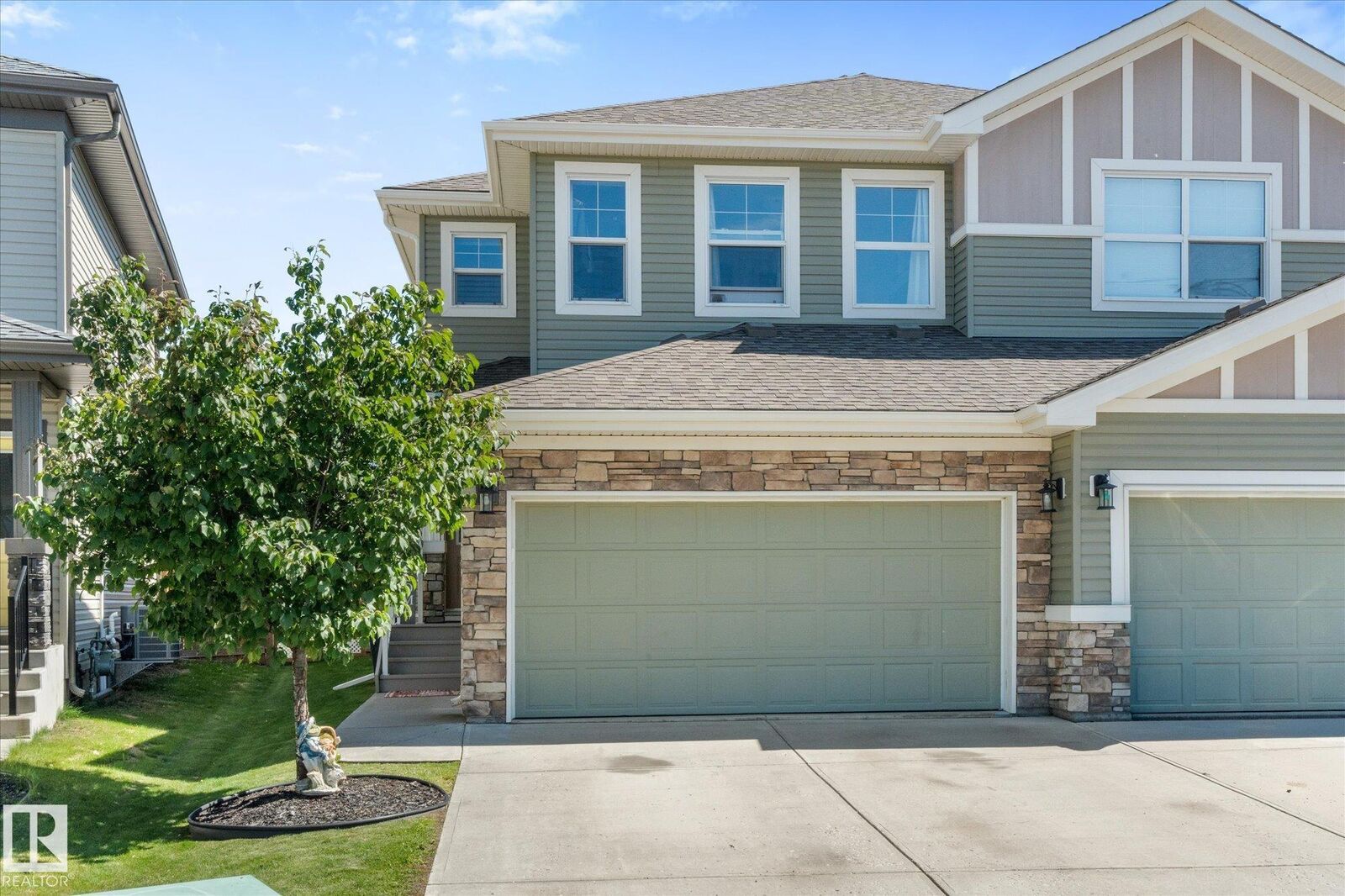Property Photo:  54 Astoria Place  AB T9G 0M3 