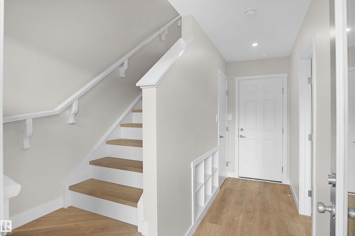 Property Photo:  115 Nerine Crescent  AB T8N 8C6 