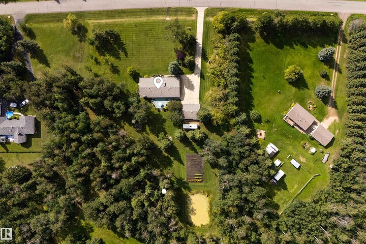 Property Photo: 23109 Twp Road 514 482 AB T8B 1K9
