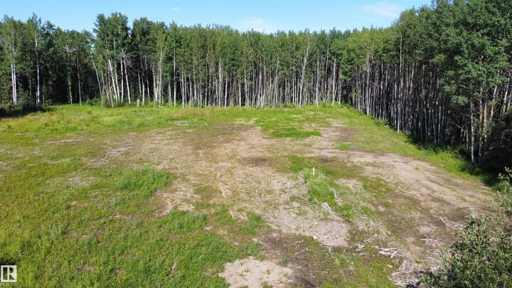 Property Photo:  3354 Calling Lake Drive  AB T0G 0K0 