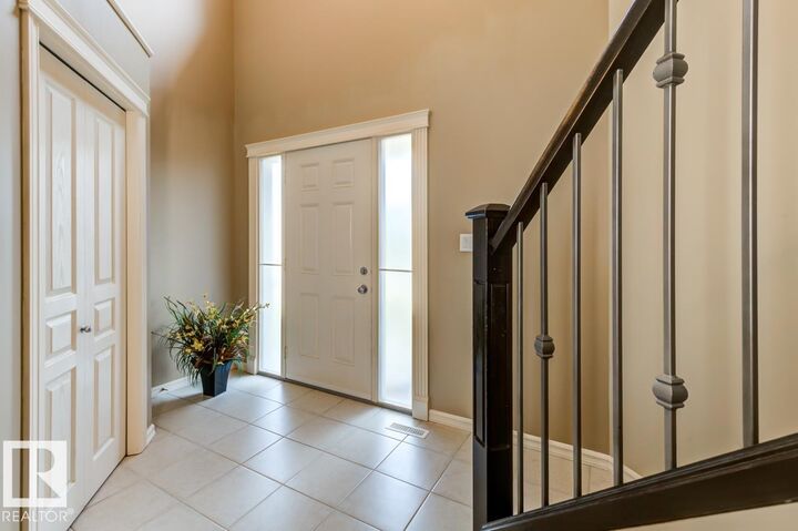 Property Photo:  854 Chahley Way NW  AB T6M 0C7 