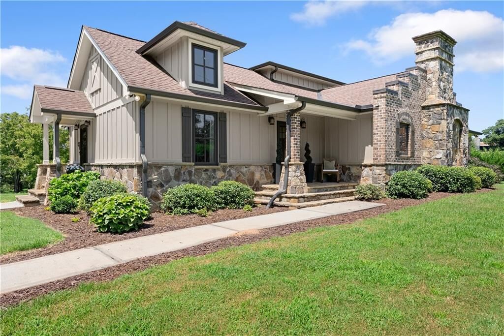 Property Photo: 4135 Leach Road GA 30506