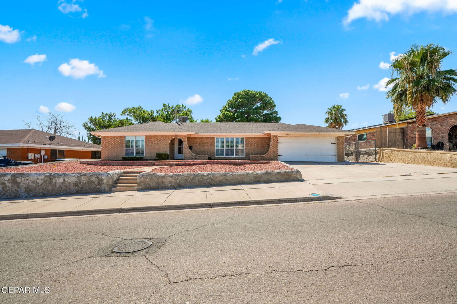 Property Photo: 1511 Vista De Oro Drive TX 79935