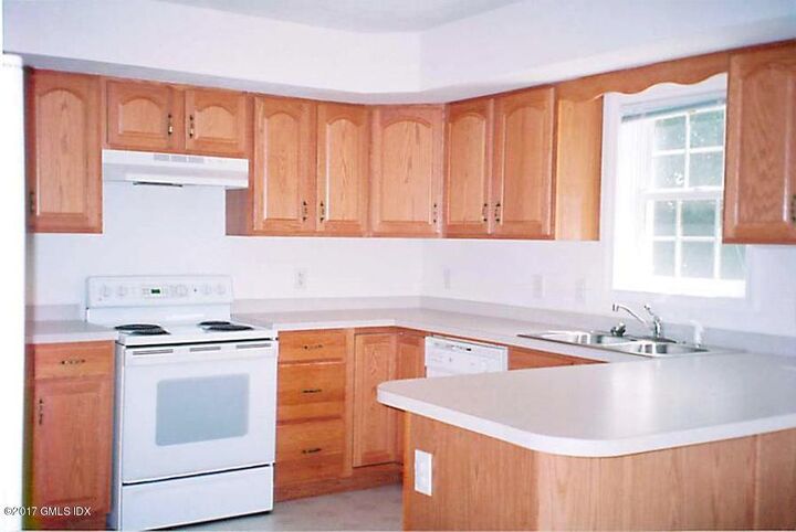 Property Photo:  12 Stuart Drive  CT 06870 