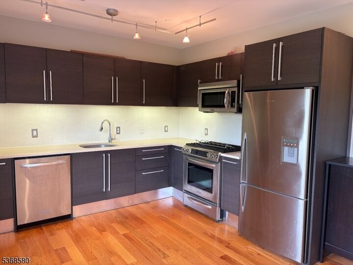 Property Photo: 268 Main St, Unit 1 NJ 07940